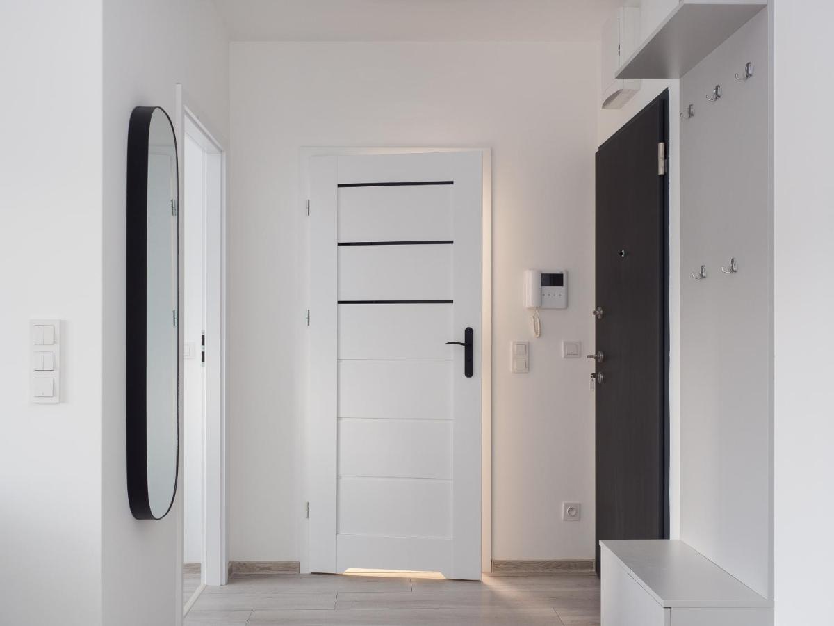 Szwedzka 22C Separate Bedroom Free Garage By Perfect Apart 华沙 外观 照片